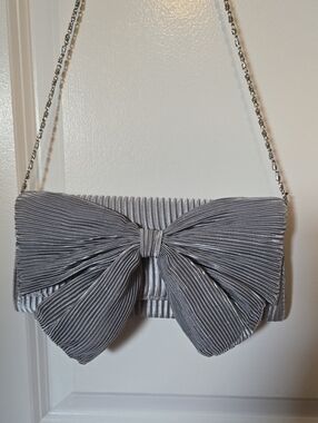 Vintage Bijoux Terner Elegant Silver Bow Evening Clutch Shoulder Bag